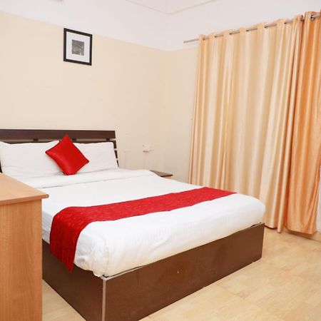 Hotel Tayas Trippapur Экстерьер фото