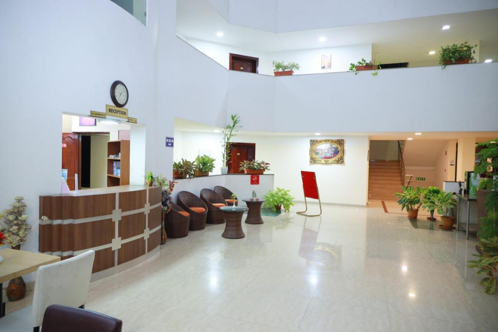 Hotel Tayas Trippapur Экстерьер фото