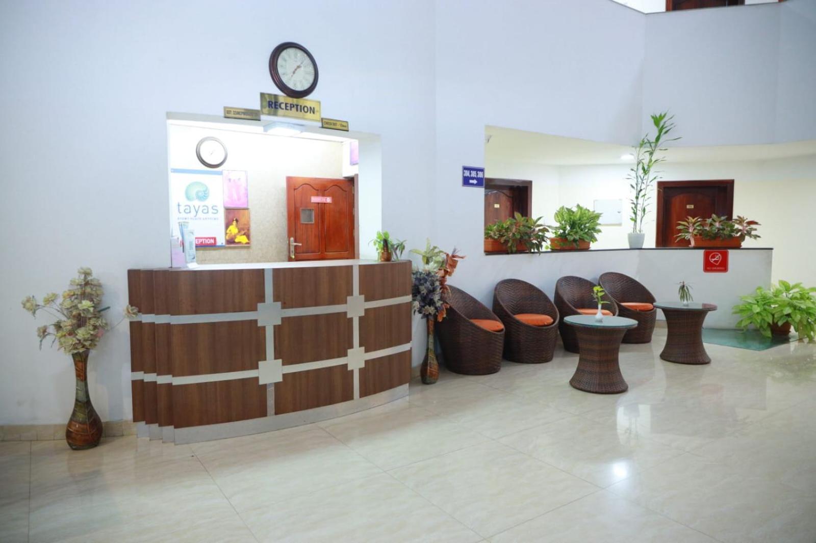 Hotel Tayas Trippapur Экстерьер фото