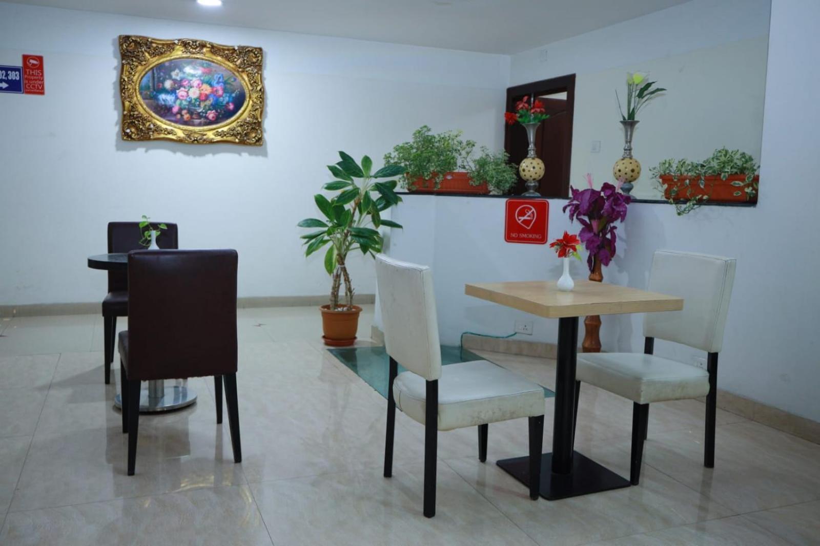 Hotel Tayas Trippapur Экстерьер фото